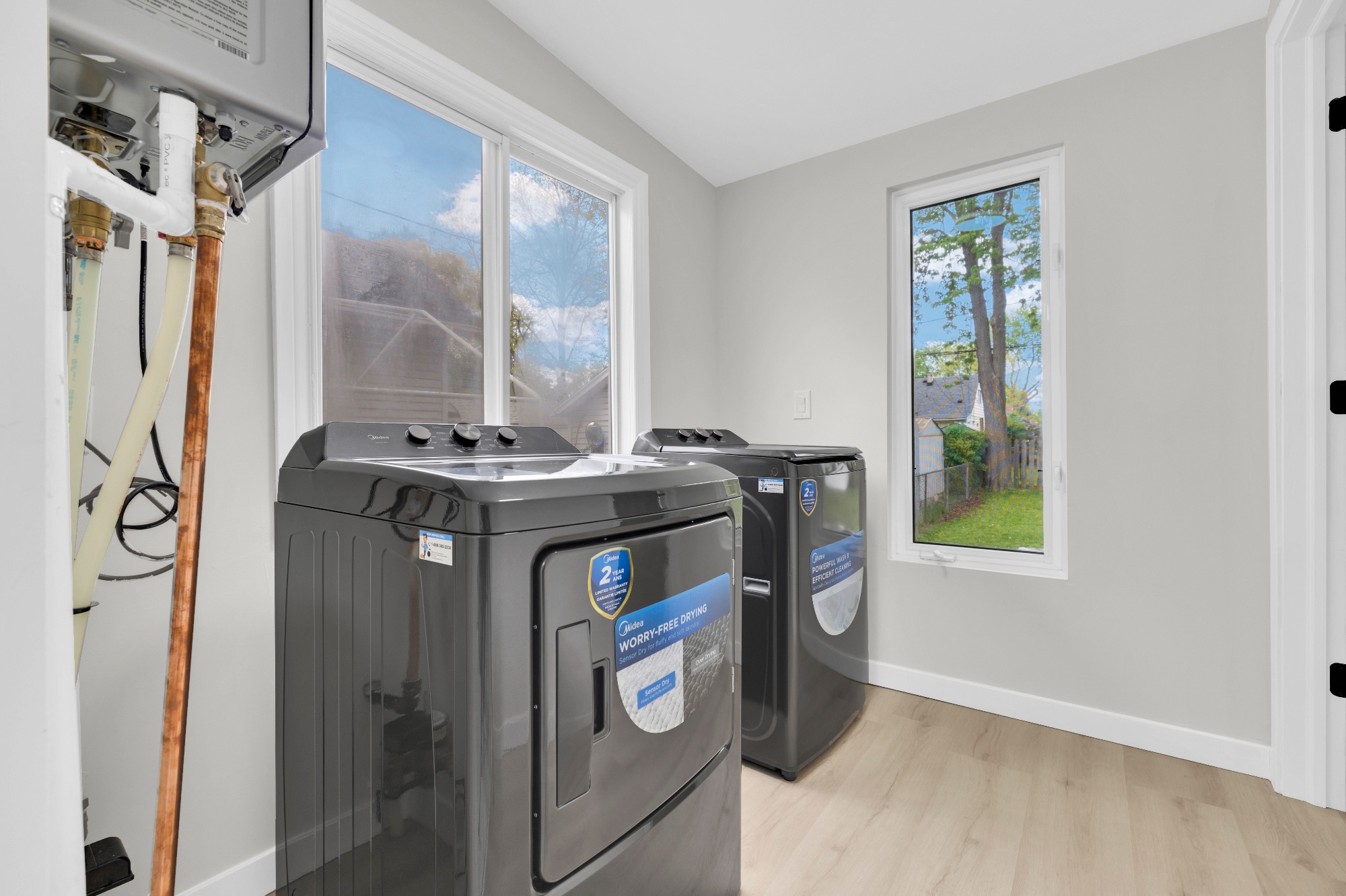 Pre-Inspected Bungalow in South Walkerville — Move In Ready - Photo 1