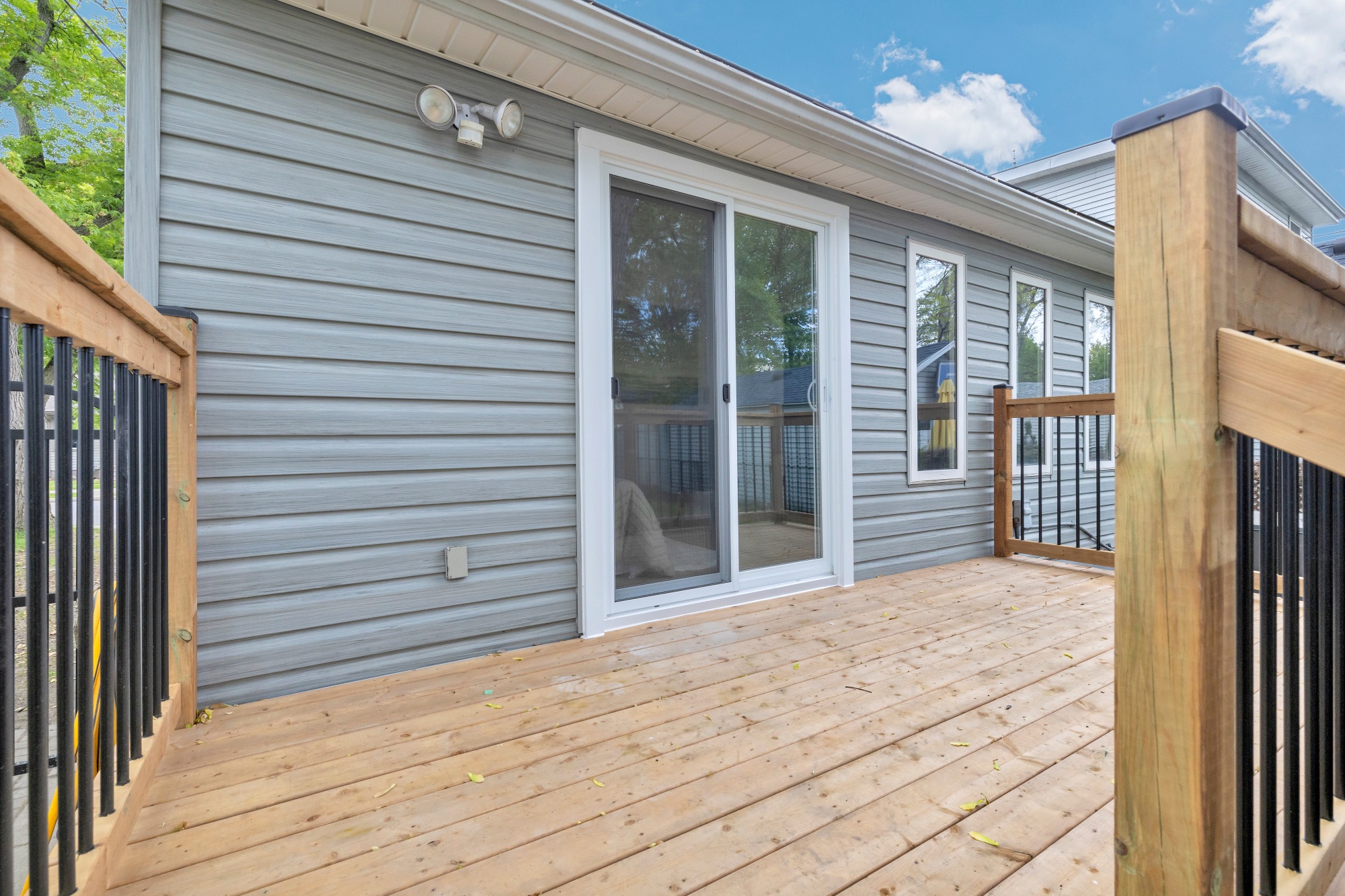 Pre-Inspected Bungalow in South Walkerville — Move In Ready - Photo 9