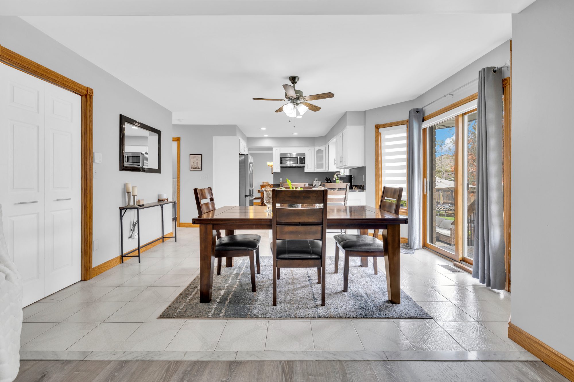 2048 Eugeni, Tecumseh, Ontario - Photo 4