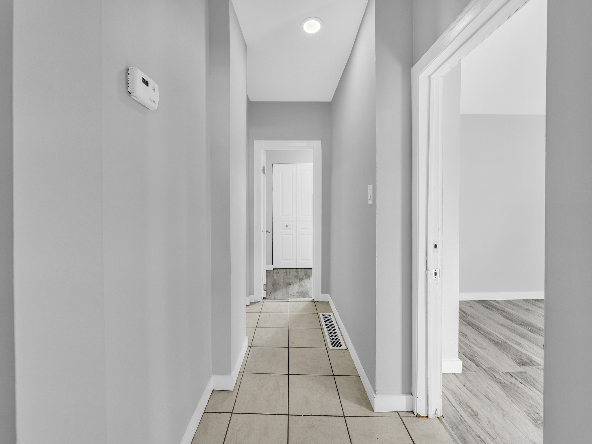 Tenanted Walkerville Duplex — Two Units, Steady Income, 1.5-Car Garage - Photo 4