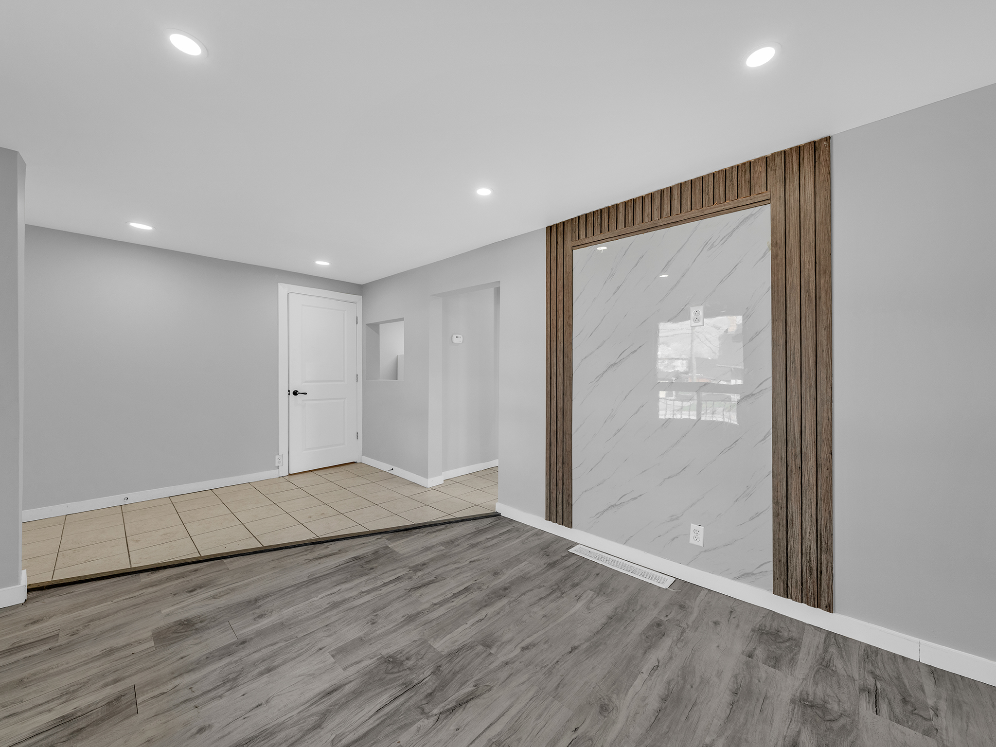 Tenanted Walkerville Duplex — Two Units, Steady Income, 1.5-Car Garage - Photo 2