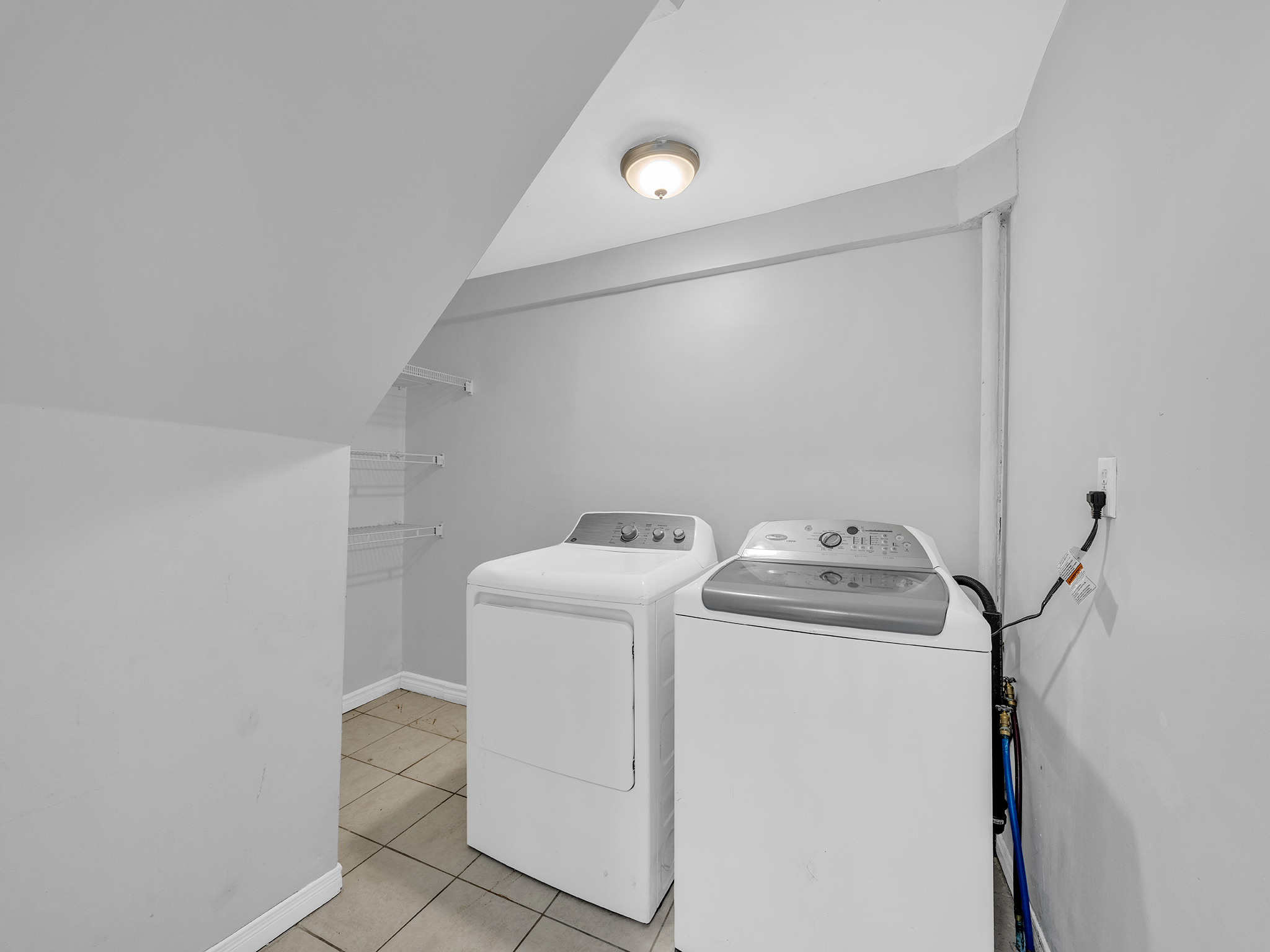 Tenanted Walkerville Duplex — Two Units, Steady Income, 1.5-Car Garage - Photo 3