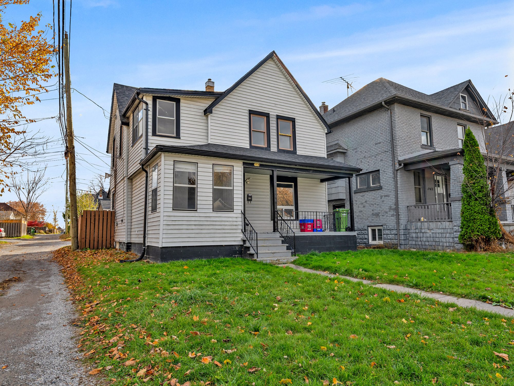 Tenanted Walkerville Duplex — Two Units, Steady Income, 1.5-Car Garage - Photo 8