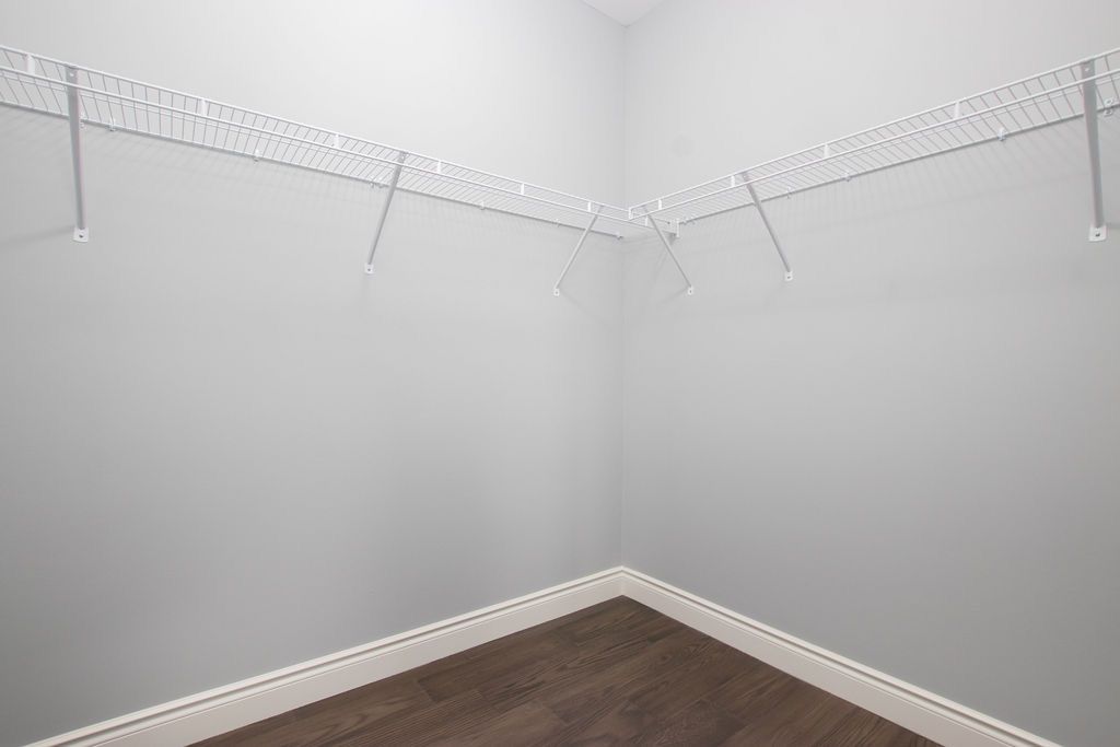 Walk-in closet