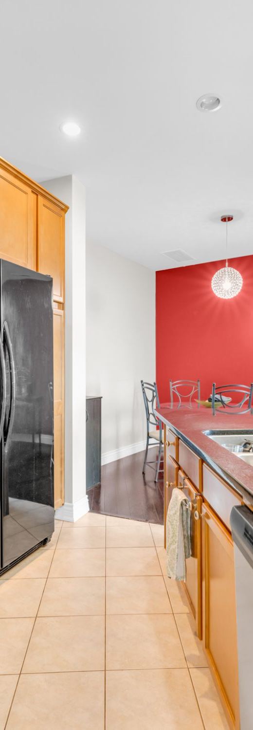 Condo in Windsor, ON - Photo 6