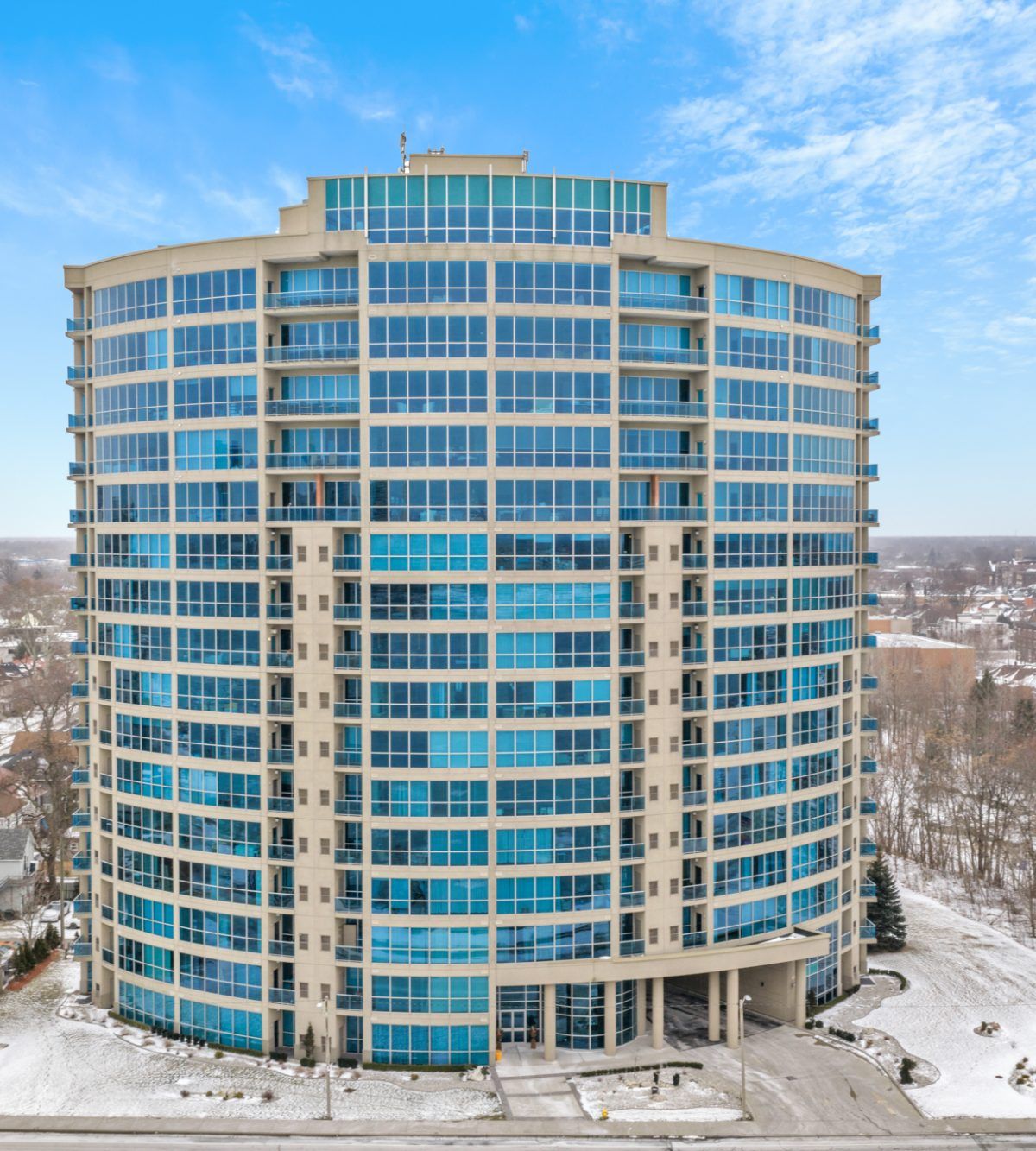 Condo in Windsor, ON - Photo 1