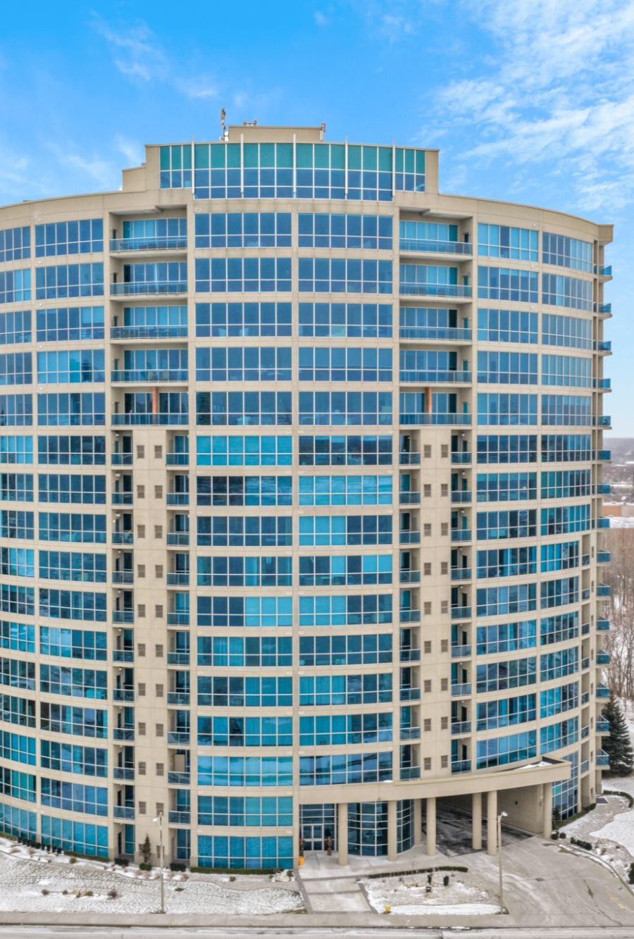 Condo in Windsor, ON - Photo 1